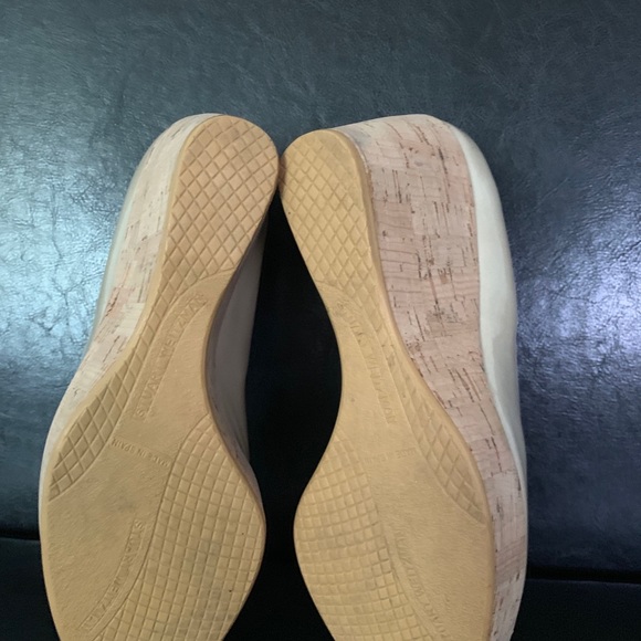 Stuart Weitzman Pumps - Picture 6 of 7